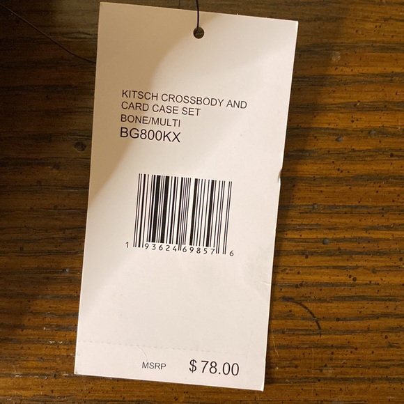 NWT Betsey Johnson puppy face convertible cross body or clutch purse - Picture 10 of 10